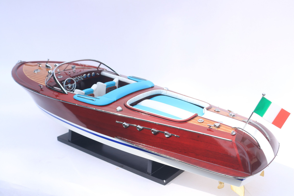 Custom RIVA Aquarama Model Speed Boat – Metal Handicraft Gift